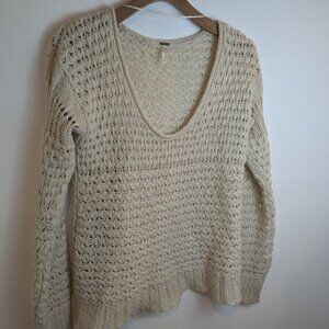 Free People Crashing Waves V-Neck Sweater in White, Sz S